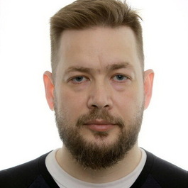 Евгений Колесников 