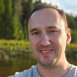 Павел Богданов 