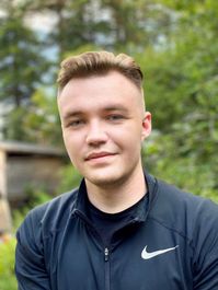 Максим Трогаев 